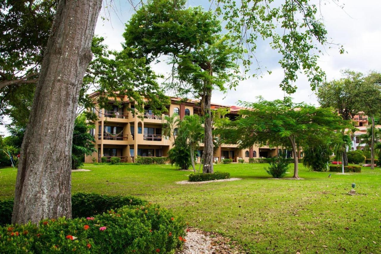 Warm Interiors And Orange Hues On Ground Floor In Front Of Beach Playa Flamingo Rom bilde